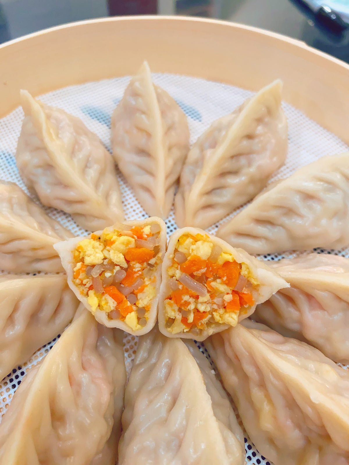 Fully Cooked Steamed Dumplings Carrot, Egg & Glass Noodle Filling 1lb/12 pieces